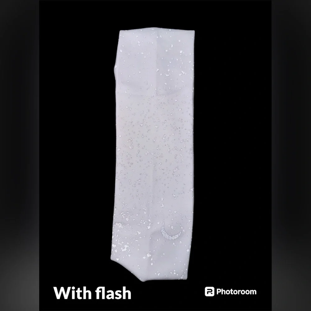 ZYIA White Reflective Light n Tight Headband 676 NWT - Picture 8 of 13